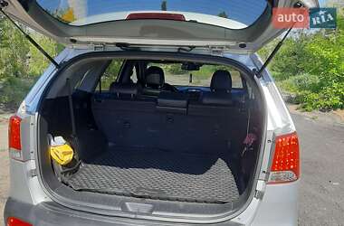 Позашляховик / Кросовер Kia Sorento 2012 в 