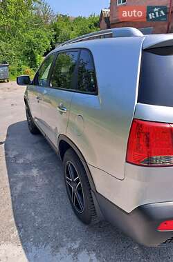 Внедорожник / Кроссовер Kia Sorento 2011 в 