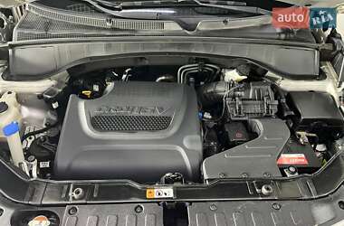 Внедорожник / Кроссовер Kia Sorento 2014 в 