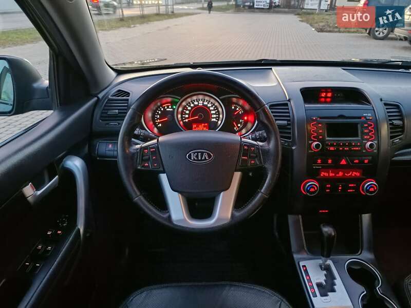 Позашляховик / Кросовер Kia Sorento 2010 в Коломиї