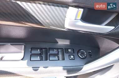 Внедорожник / Кроссовер Kia Sorento 2011 в 