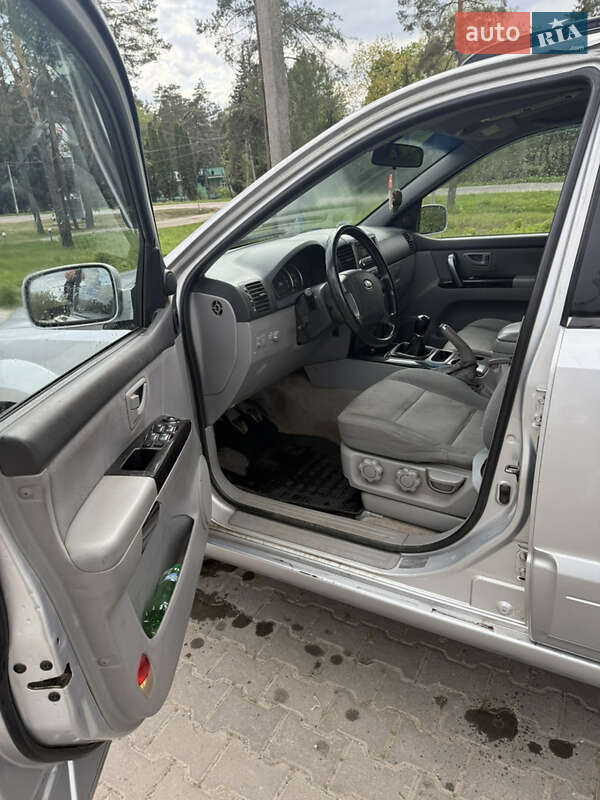 Внедорожник / Кроссовер Kia Sorento 2006 в Глухове