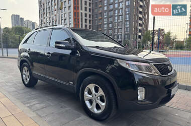 Позашляховик / Кросовер Kia Sorento 2013 в 