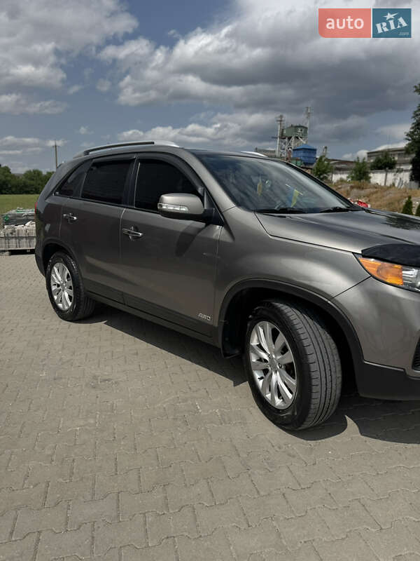 Позашляховик / Кросовер Kia Sorento 2012 в Скалаті