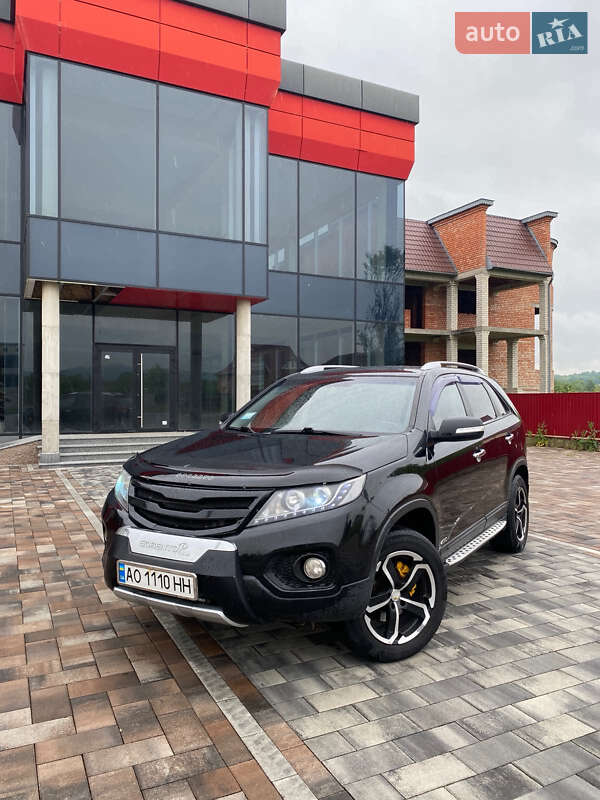Внедорожник / Кроссовер Kia Sorento 2010 в 