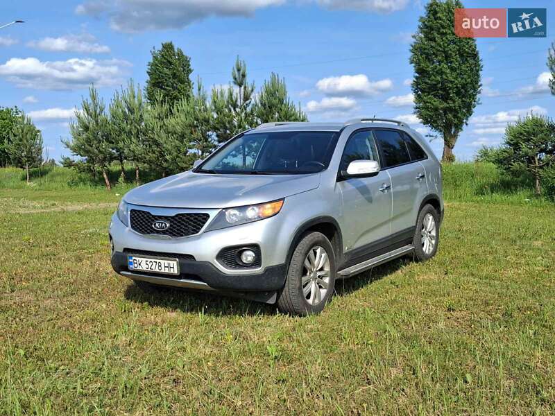 Внедорожник / Кроссовер Kia Sorento 2012 в 