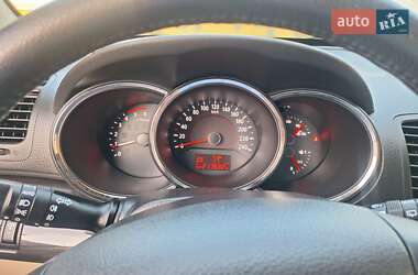 Внедорожник / Кроссовер Kia Sorento 2011 в 