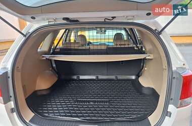 Внедорожник / Кроссовер Kia Sorento 2011 в 