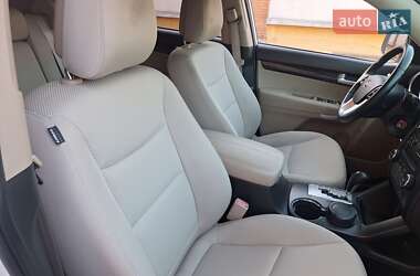 Внедорожник / Кроссовер Kia Sorento 2011 в 