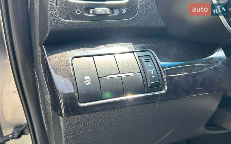 Внедорожник / Кроссовер Kia Sorento 2014 в Черновцах