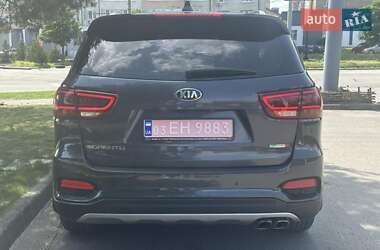 Внедорожник / Кроссовер Kia Sorento 2019 в 