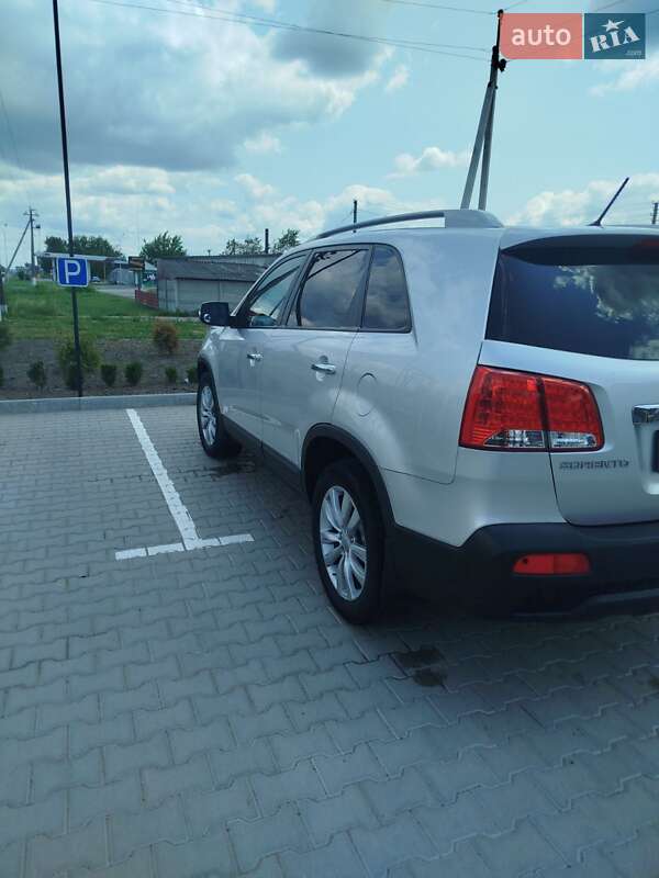 Внедорожник / Кроссовер Kia Sorento 2010 в Ильинцах