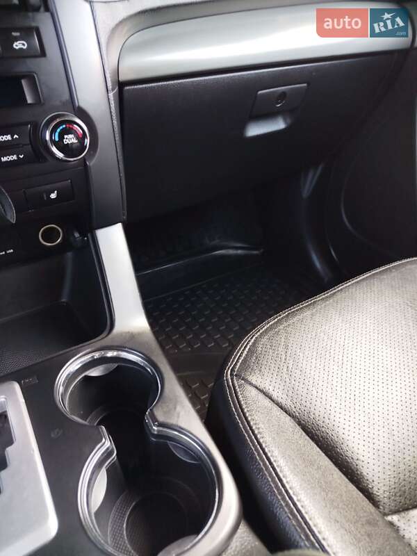 Внедорожник / Кроссовер Kia Sorento 2010 в Ильинцах