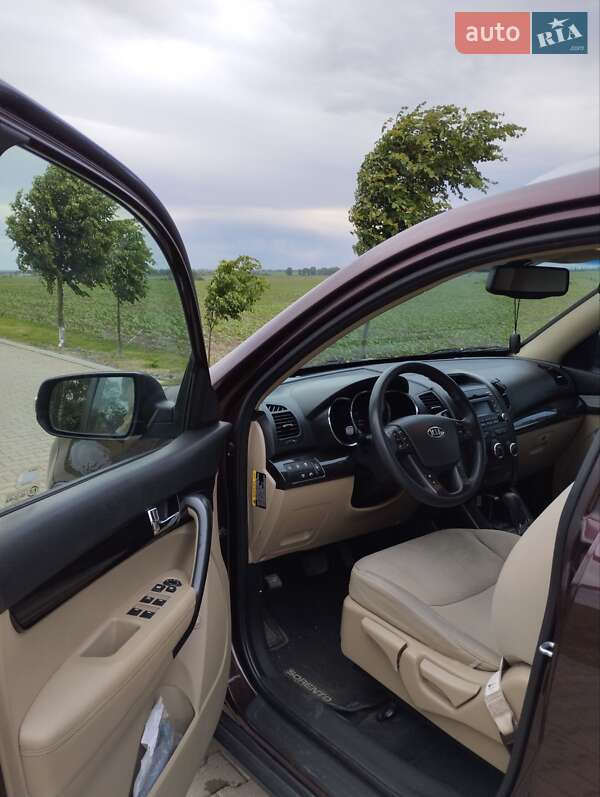 Позашляховик / Кросовер Kia Sorento 2010 в Липовці