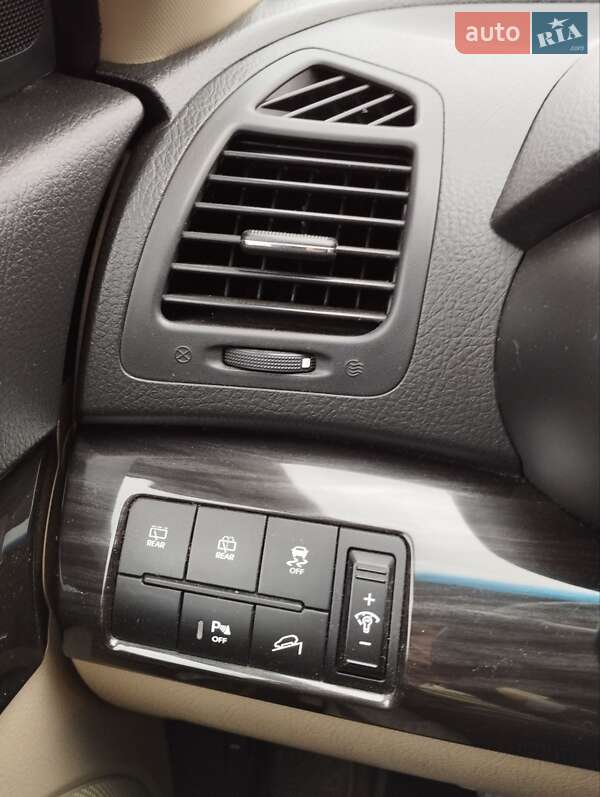 Позашляховик / Кросовер Kia Sorento 2010 в Липовці