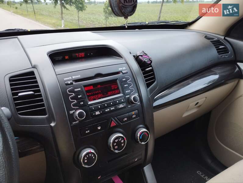 Позашляховик / Кросовер Kia Sorento 2010 в Липовці