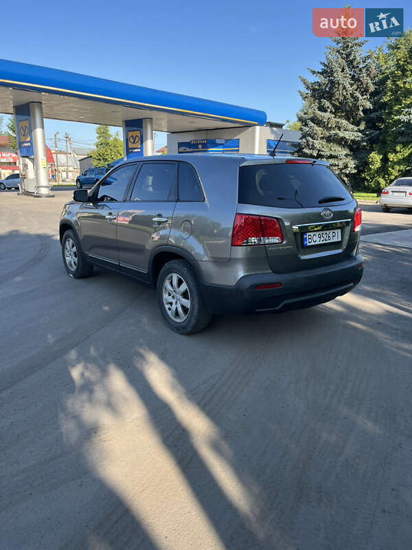 Внедорожник / Кроссовер Kia Sorento 2011 в Городке