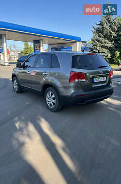Внедорожник / Кроссовер Kia Sorento 2011 в 