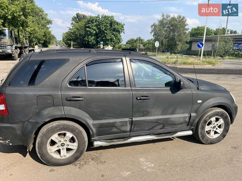 Внедорожник / Кроссовер Kia Sorento 2003 в Краматорске