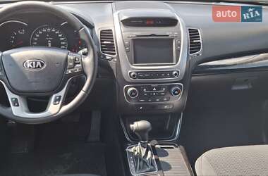 Внедорожник / Кроссовер Kia Sorento 2014 в 