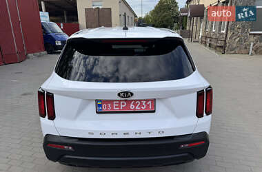 Внедорожник / Кроссовер Kia Sorento 2021 в 