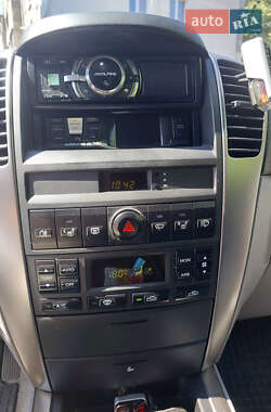 Внедорожник / Кроссовер Kia Sorento 2006 в 