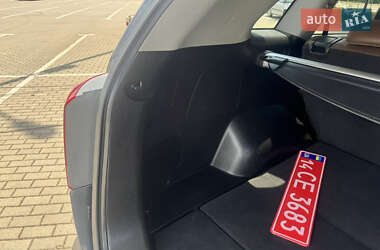 Позашляховик / Кросовер Kia Sorento 2012 в 