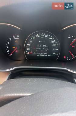 Позашляховик / Кросовер Kia Sorento 2014 в Львові