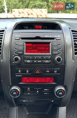 Внедорожник / Кроссовер Kia Sorento 2011 в 