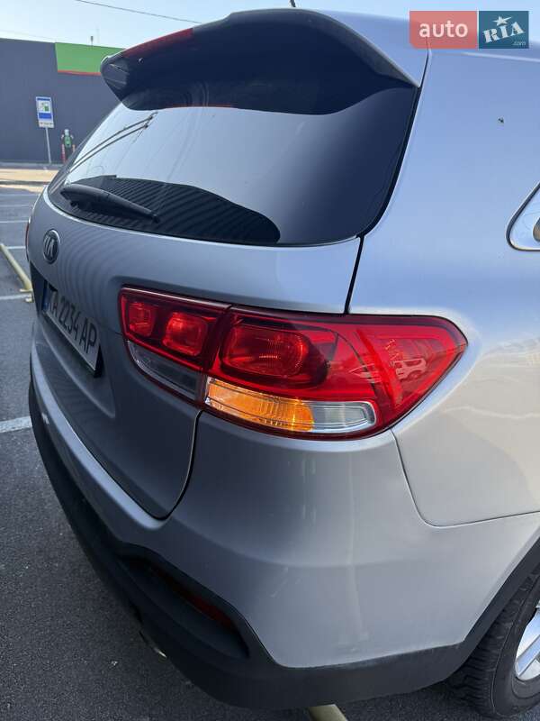 Внедорожник / Кроссовер Kia Sorento 2016 в Киеве