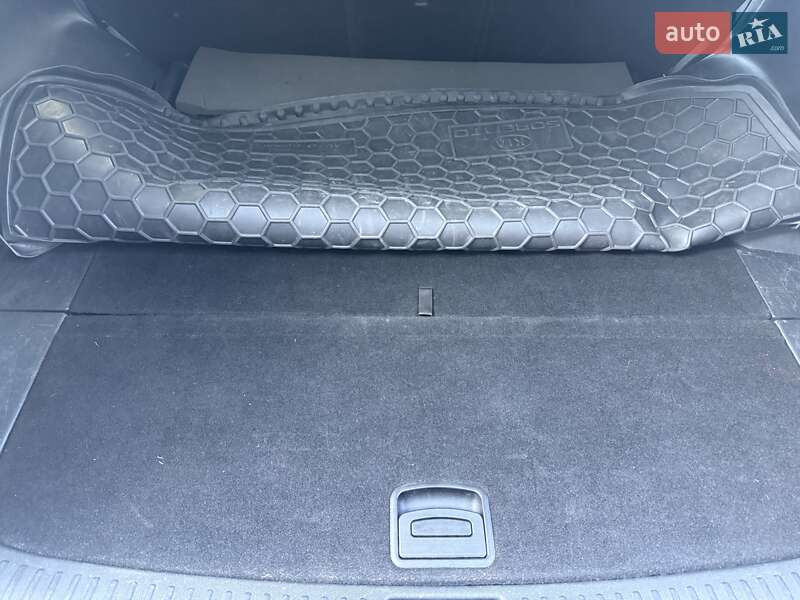 Внедорожник / Кроссовер Kia Sorento 2016 в Киеве