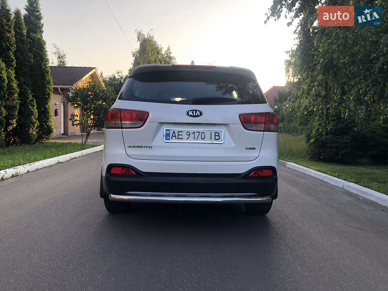 Позашляховик / Кросовер Kia Sorento 2015 в Києві