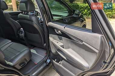 Позашляховик / Кросовер Kia Sorento 2016 в 
