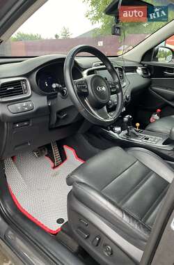 Внедорожник / Кроссовер Kia Sorento 2016 в 
