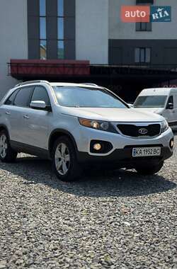 Внедорожник / Кроссовер Kia Sorento 2012 в Черновцах