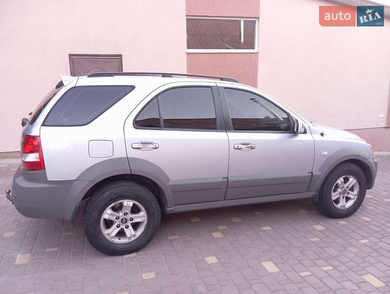 Внедорожник / Кроссовер Kia Sorento 2004 в Крыжополе