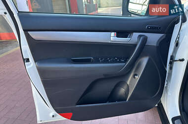 Внедорожник / Кроссовер Kia Sorento 2014 в 