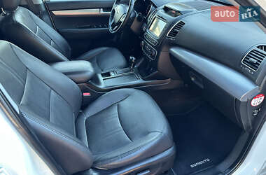 Внедорожник / Кроссовер Kia Sorento 2014 в 