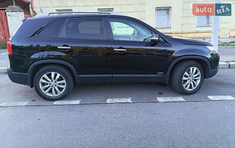 Внедорожник / Кроссовер Kia Sorento 2010 в Долине
