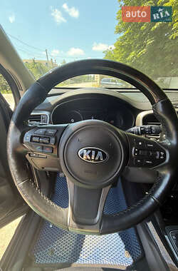 Внедорожник / Кроссовер Kia Sorento 2017 в 