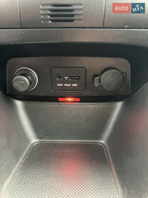 Позашляховик / Кросовер Kia Sorento 2010 в Львові