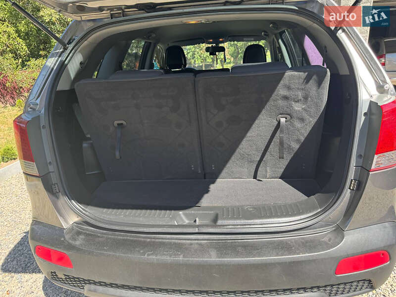 Внедорожник / Кроссовер Kia Sorento 2010 в Богородчанах
