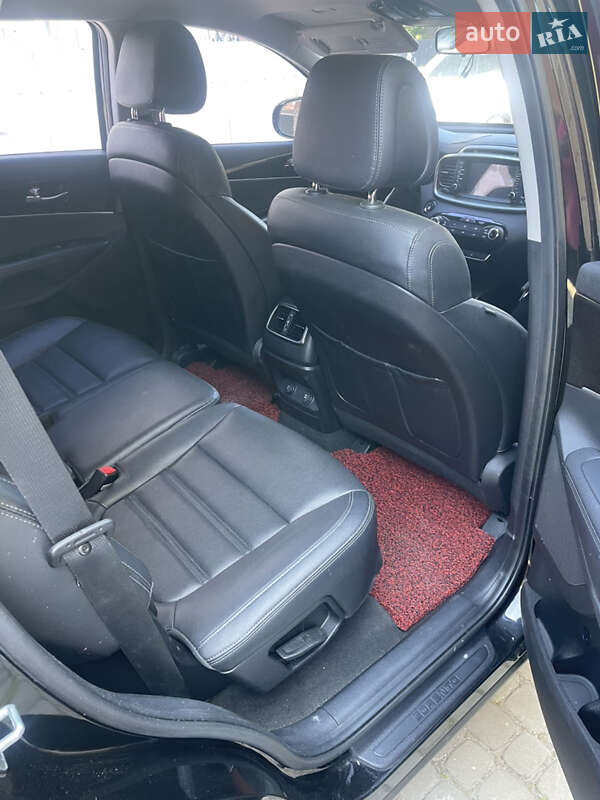 Внедорожник / Кроссовер Kia Sorento 2017 в Тернополе