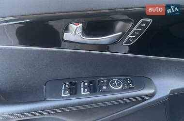 Внедорожник / Кроссовер Kia Sorento 2015 в 