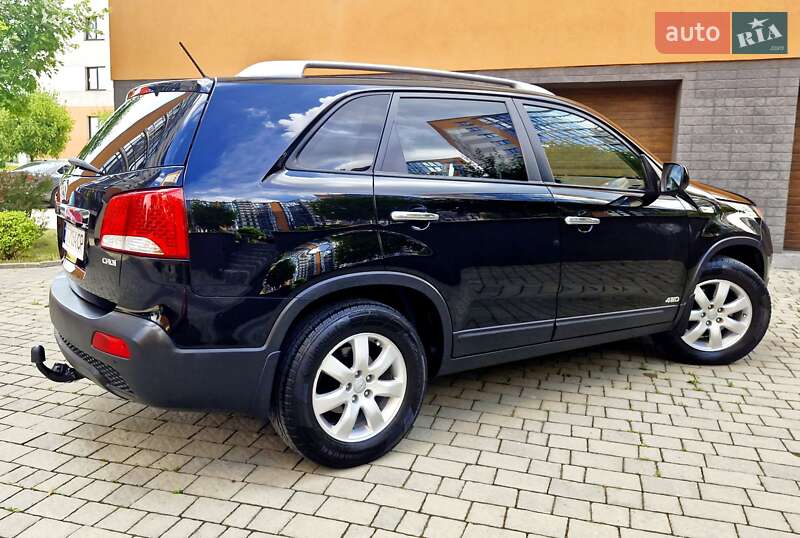 Внедорожник / Кроссовер Kia Sorento 2010 в Ивано-Франковске