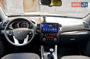 Внедорожник / Кроссовер Kia Sorento 2010 в 