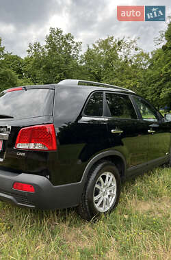 Внедорожник / Кроссовер Kia Sorento 2010 в 