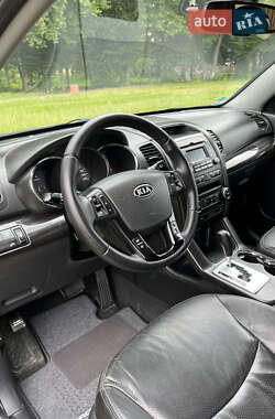 Внедорожник / Кроссовер Kia Sorento 2010 в 