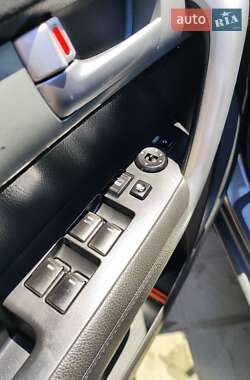 Внедорожник / Кроссовер Kia Sorento 2011 в 