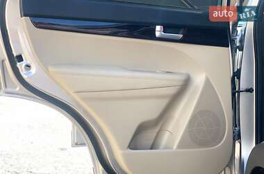 Внедорожник / Кроссовер Kia Sorento 2013 в 